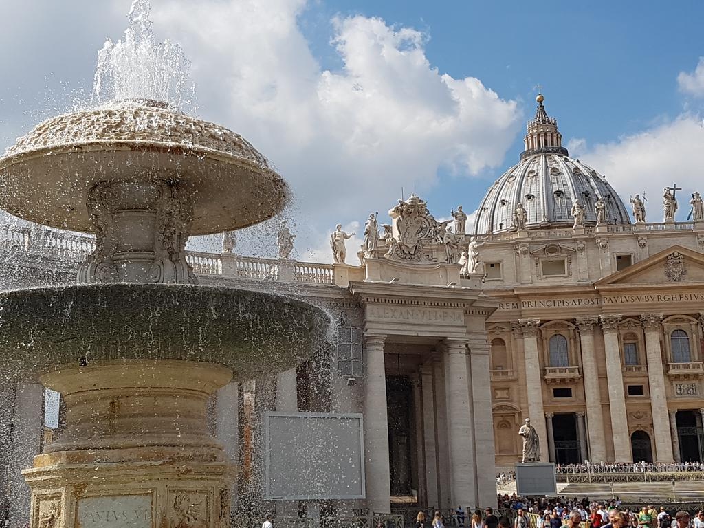 Domus Barberini Acomodação com café da manhã Roma Exterior foto